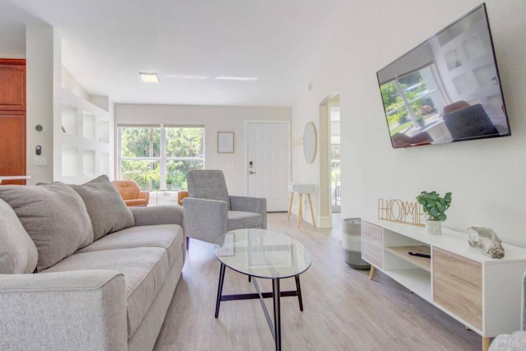 Hot Tub, Breakfast, Game Room, & Close To Beaches North Port Esterno foto